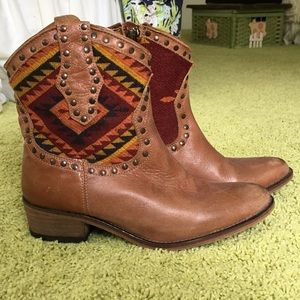 Steve Madden Cowboy Style Aztec Printed Booties